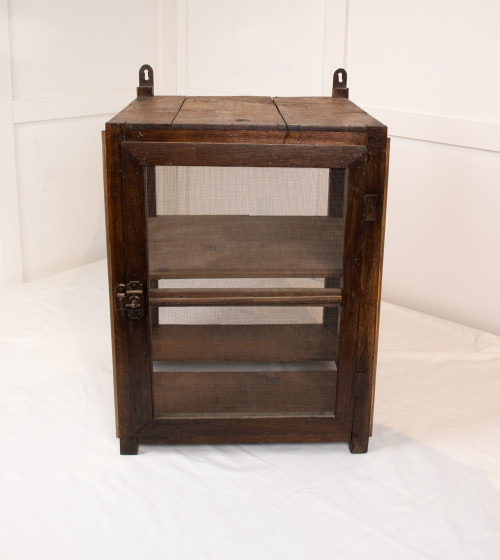 Garde-manger en bois