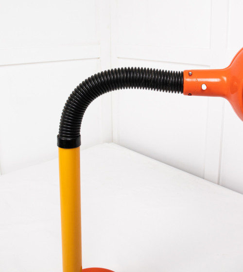 Lampe orange fléxible, modèle COBRA