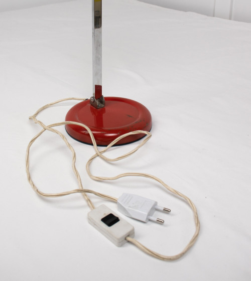 Lampada vermella articulada ACAPRI