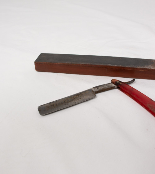 Navaja de barbero LASSERRE con caja