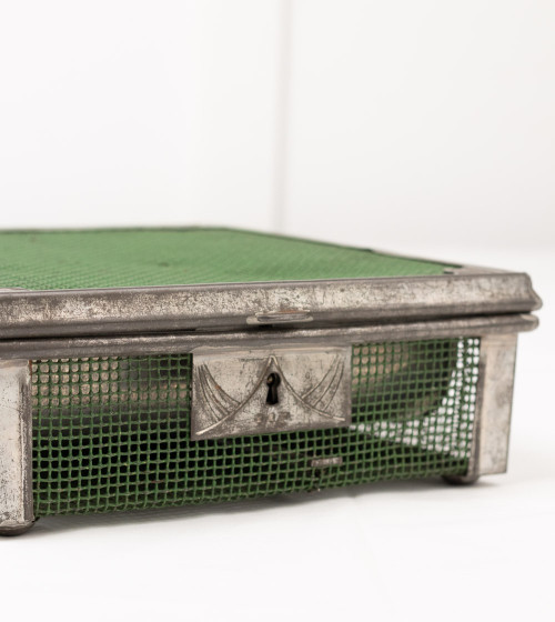Caja de dinero modernista