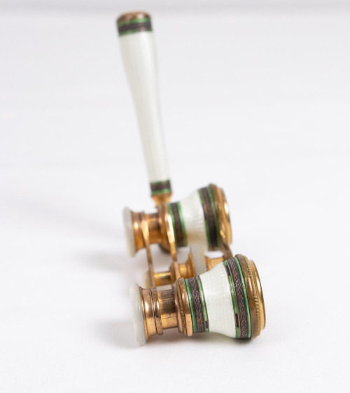 Jumelles de théâtre blanches