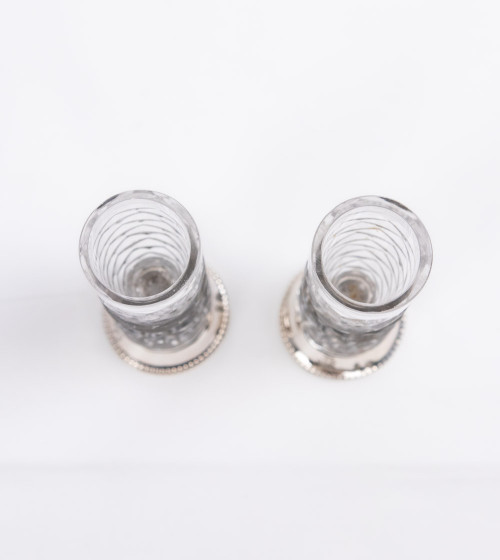Porta púas de plata y cristal.