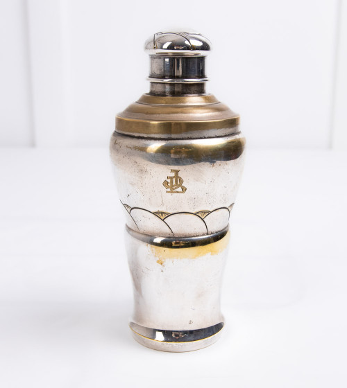 Shaker à cocktail plaqué argent